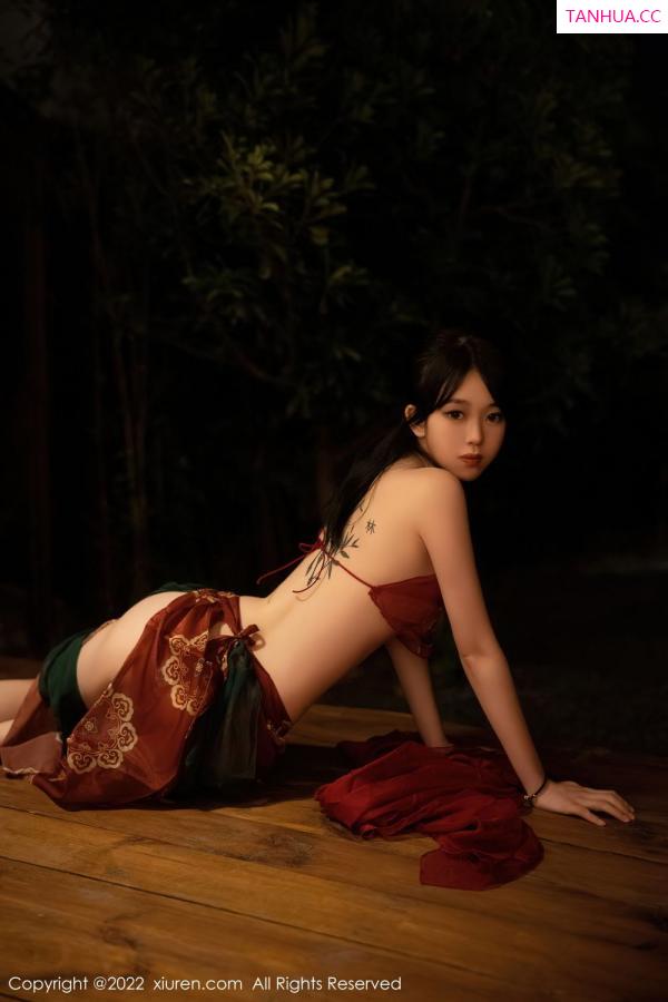 小奶瓶呜呜  [XiuRen]高清写真图 2022.08.25 No.5527 奶瓶第35张图片